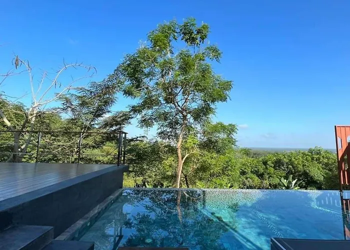 Sky Hill Villa Suratthani